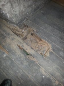 trou_plancher.jpg