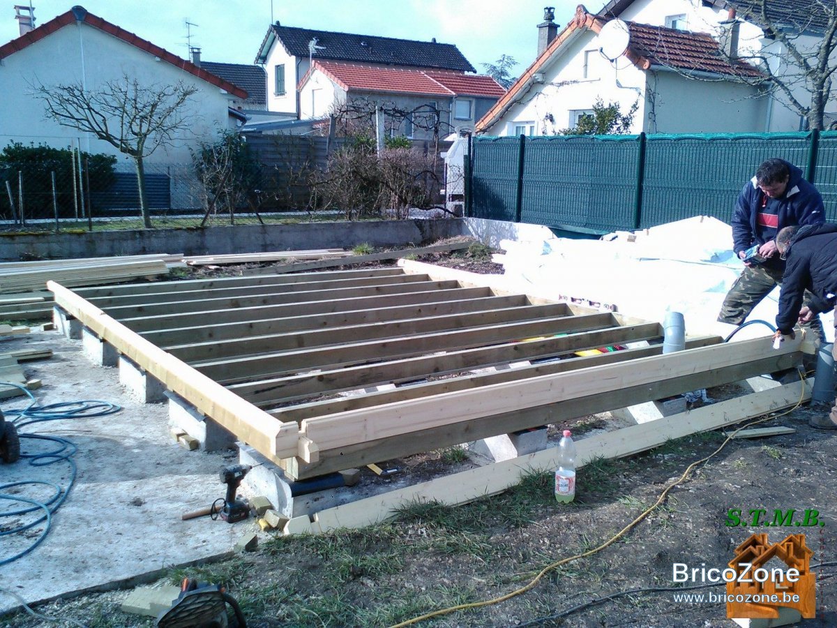 Aide pour fondations abri de jardin sur vis BricoZone — free download