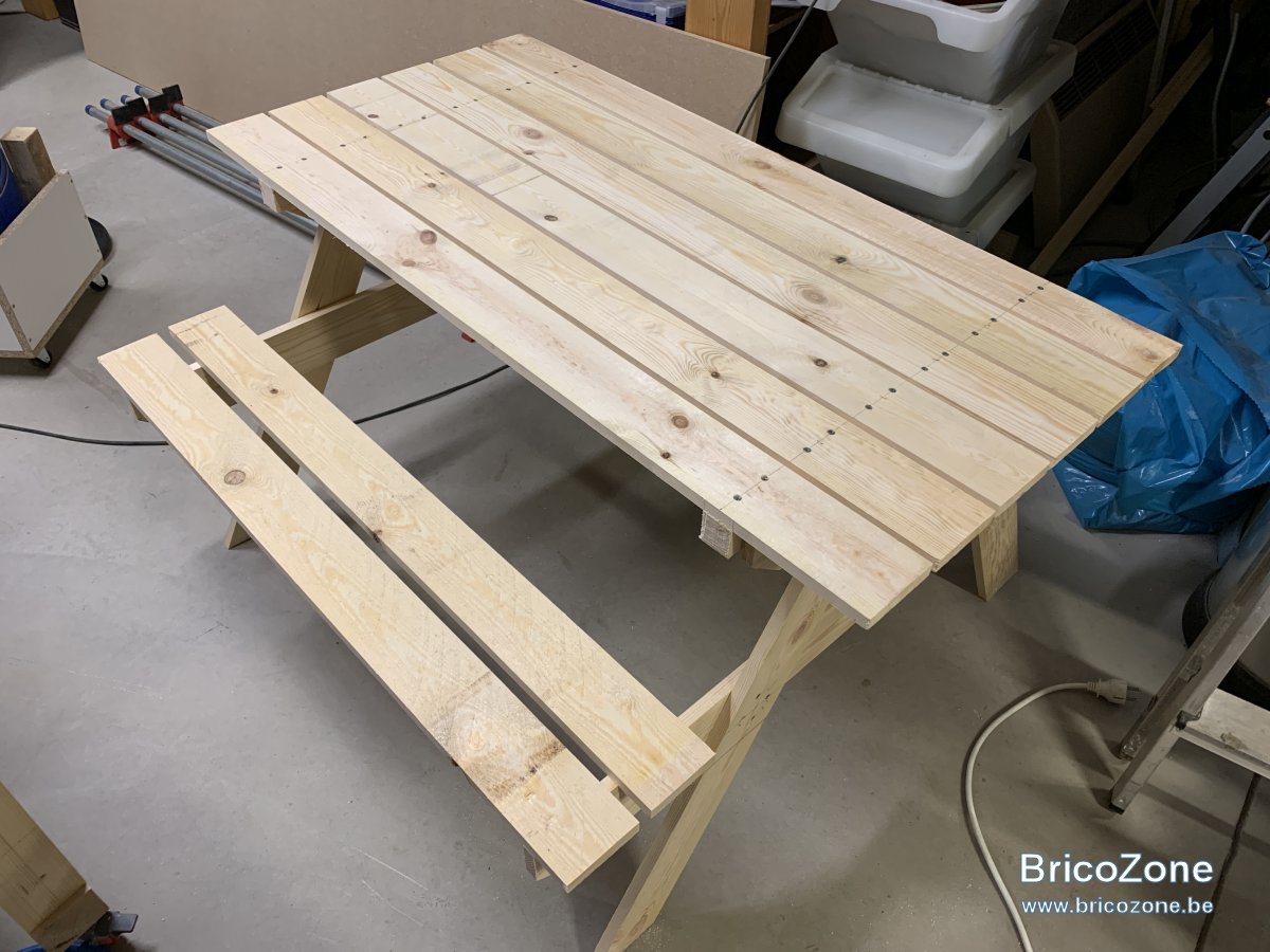 Table_8688.JPG