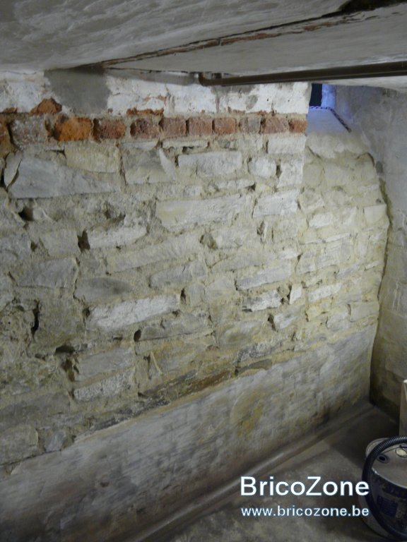 Déchaulage murs cave-3.jpg