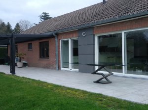 Eclairage table et pergola.jpg