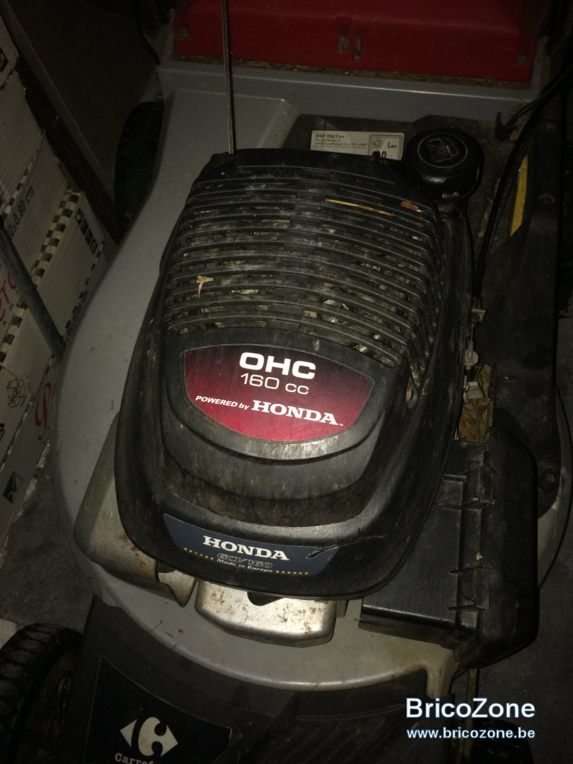 Tondeuse Honda OHC 160CC fumée blanche après allumage BricoZone — free download