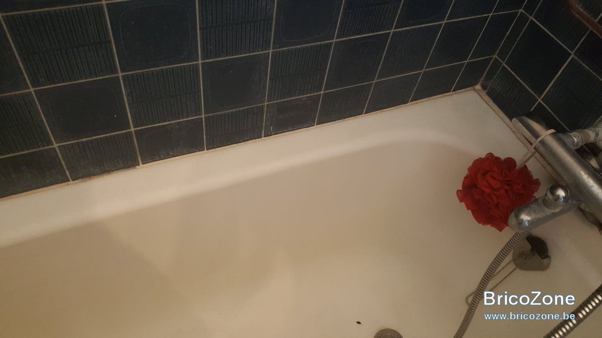 Enlever un joint dur autour d'une baignoire BricoZone — free download