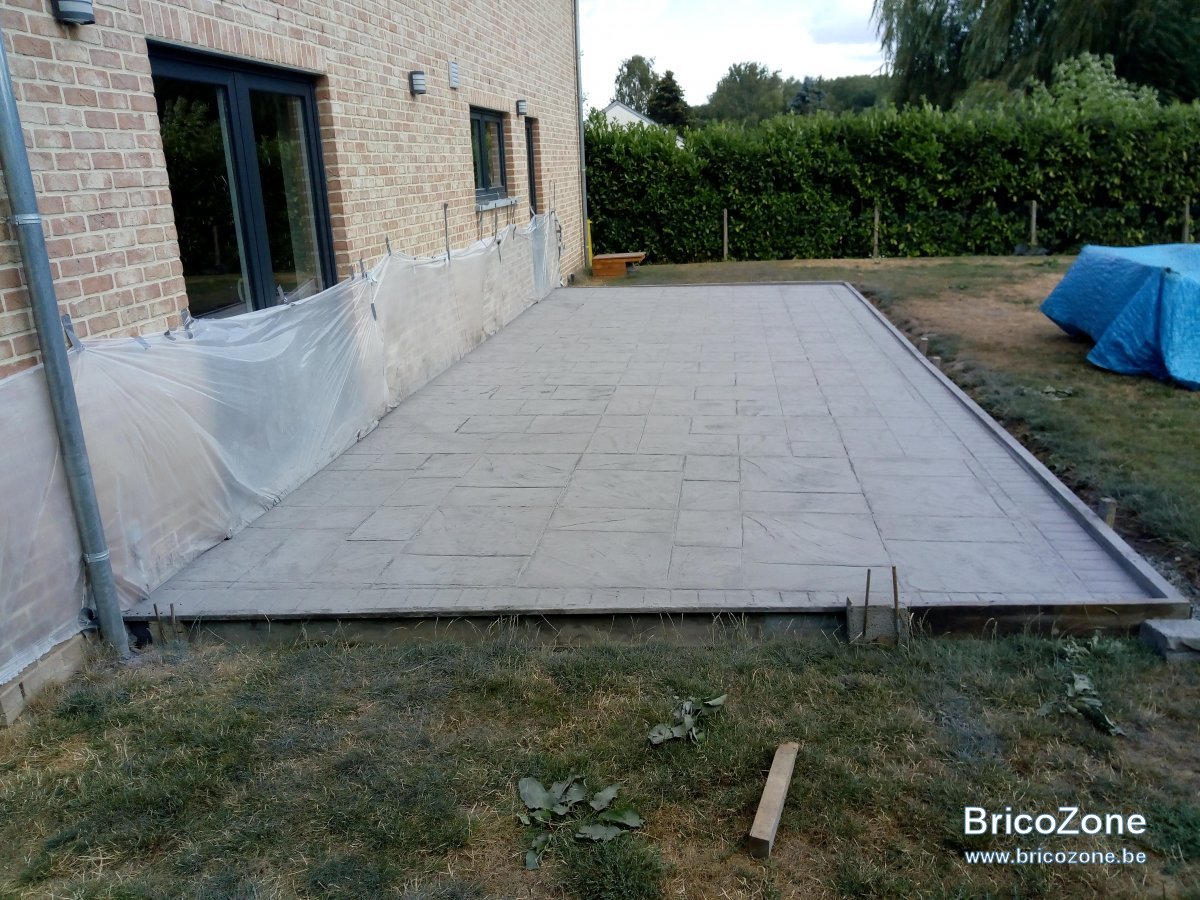 Poncer terrasse en béton imprimé qui s'arrache — free download