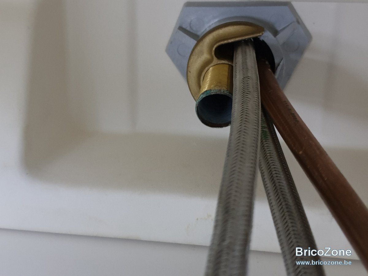 Comment démonter cette ETRANGE fixation de de cuisine Grohe — free download