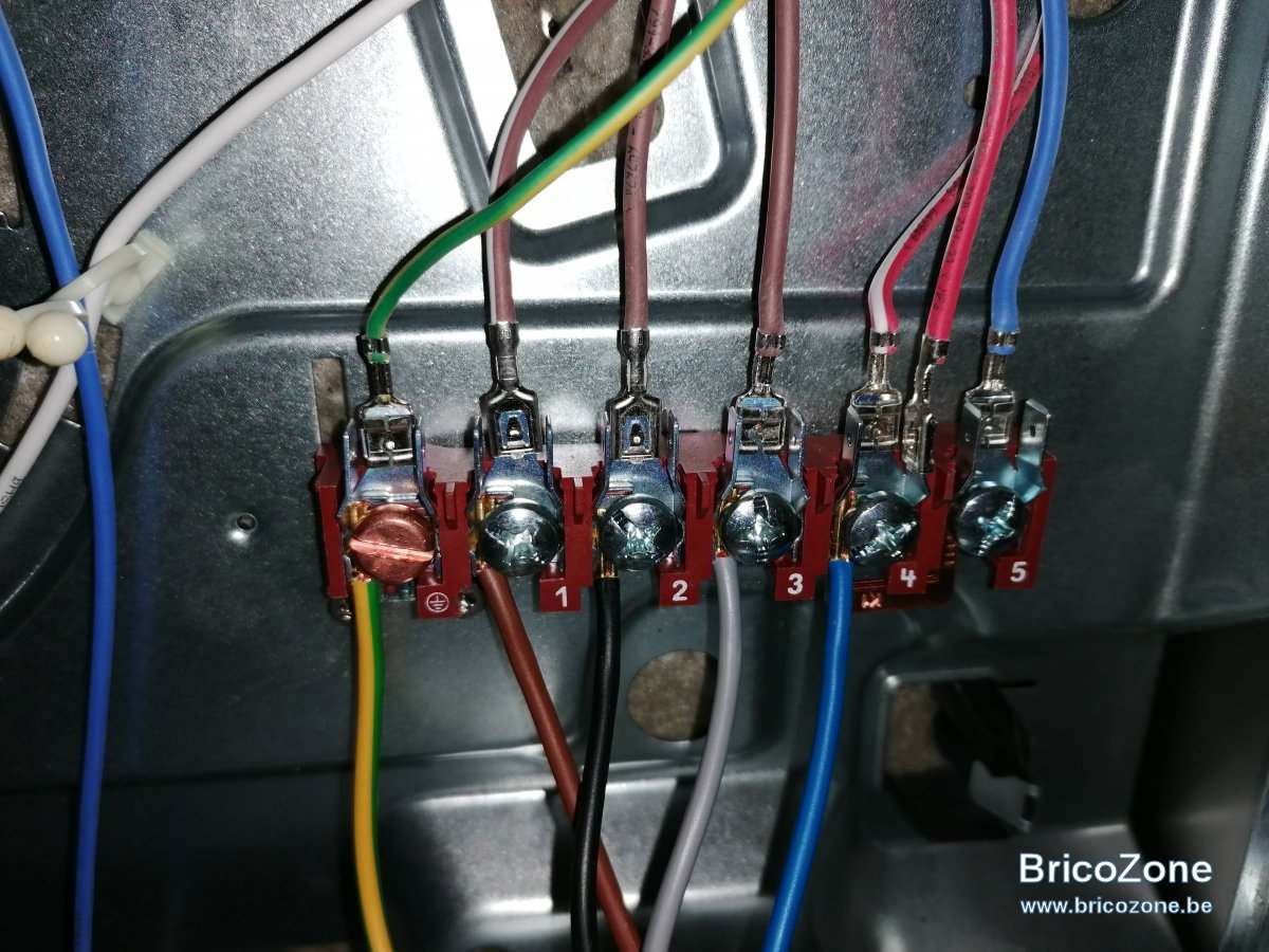 Branchement cuisinière électrique triphasé à monophasé — free download