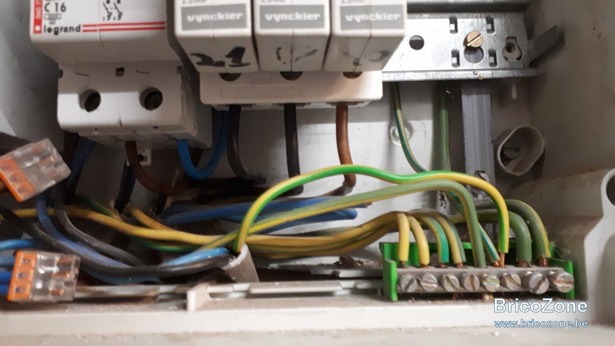 raccordement plaque à induction 11000 watts sur fusibles 3*20a BricoZone — free download