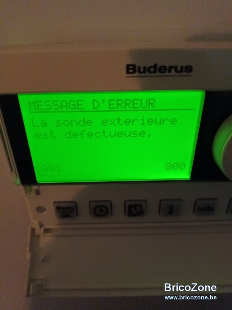 Chaudière BUDERUS Logamax plus GB17224 erreur A01 800