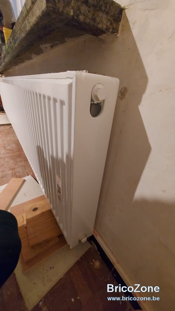 Radiateur - côté droit_2.jpeg