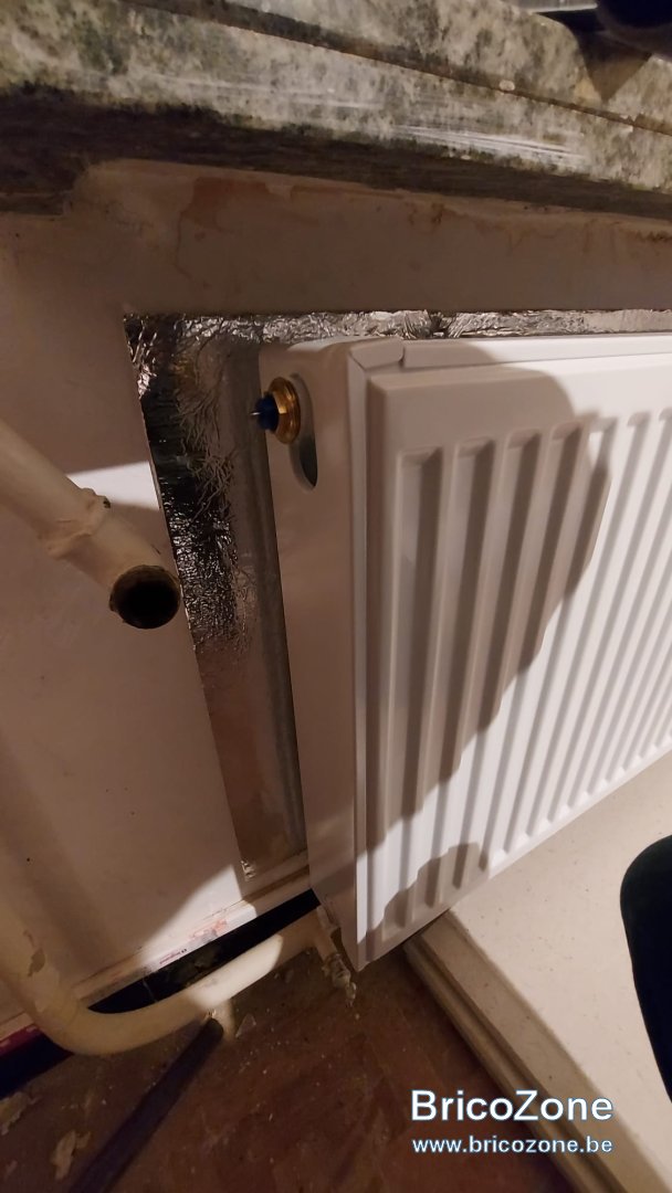 Radiateur - côté gauche_2.jpeg