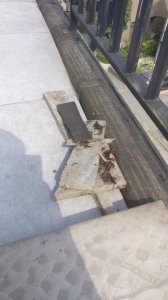 dechets abandonnes.jpg