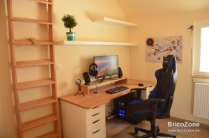 bureau.jpeg