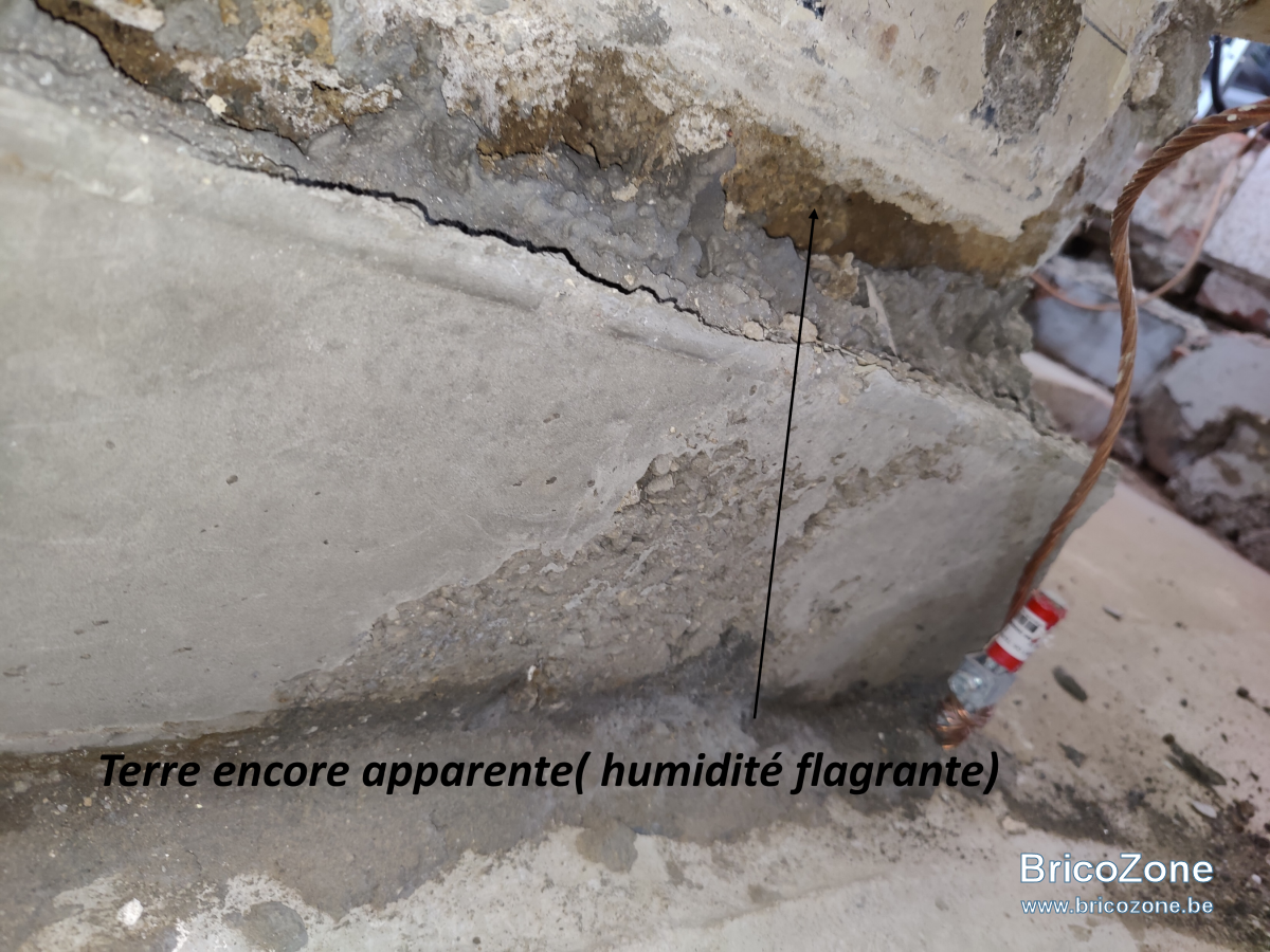 Humidité/Condensation cave en pierre semi enterrée BricoZone — free download