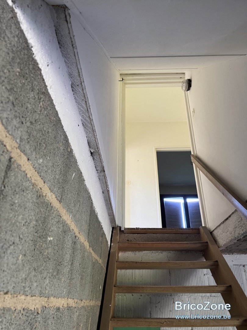 Escalier détails isolant.jpeg