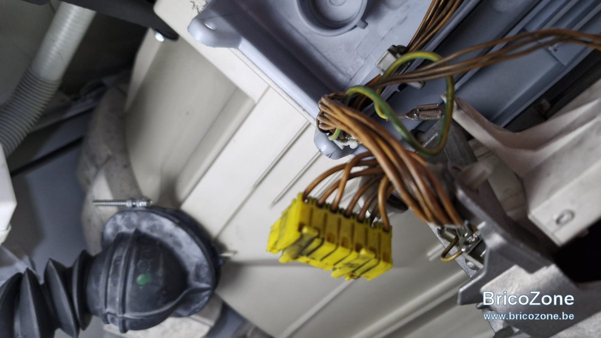 gros connecteur moteur 2.jpg